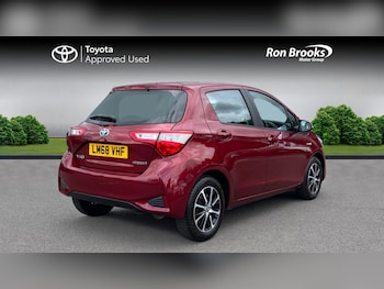 Used Toyota Yaris 2018 for sale - 75741062: Photo