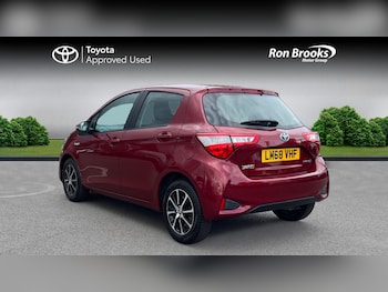 Used Toyota Yaris 2018 for sale - 75741062: Photo