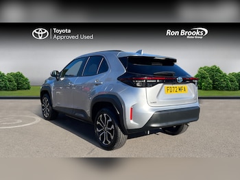 Used Toyota Yaris Cross 2023 for sale - 76021039: Photo 4