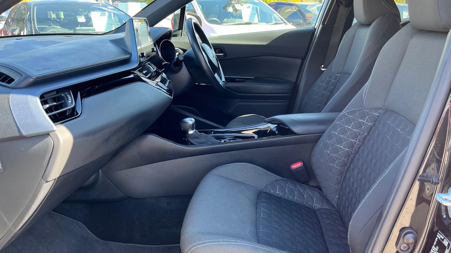 Used Toyota C-HR 2021 for sale - 76020922: Photo 10