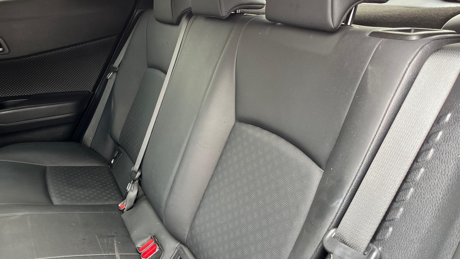 Used Toyota C-HR 2019 for sale - 76735119: Photo 13