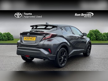 Used Toyota C-HR 2019 for sale - 76735119: Photo