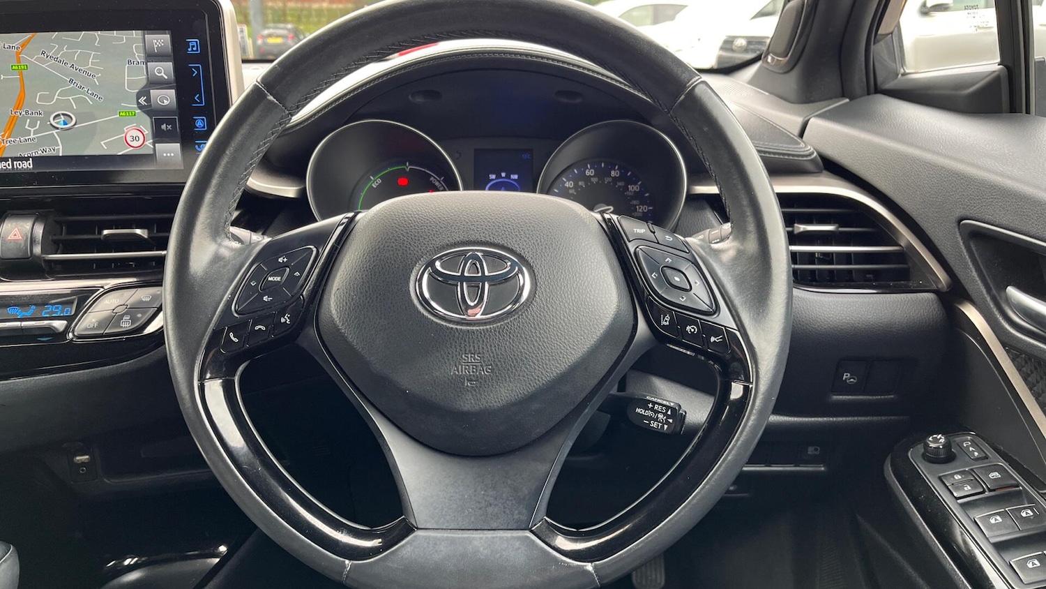 Used Toyota C-HR 2019 for sale - 76735119: Photo 8