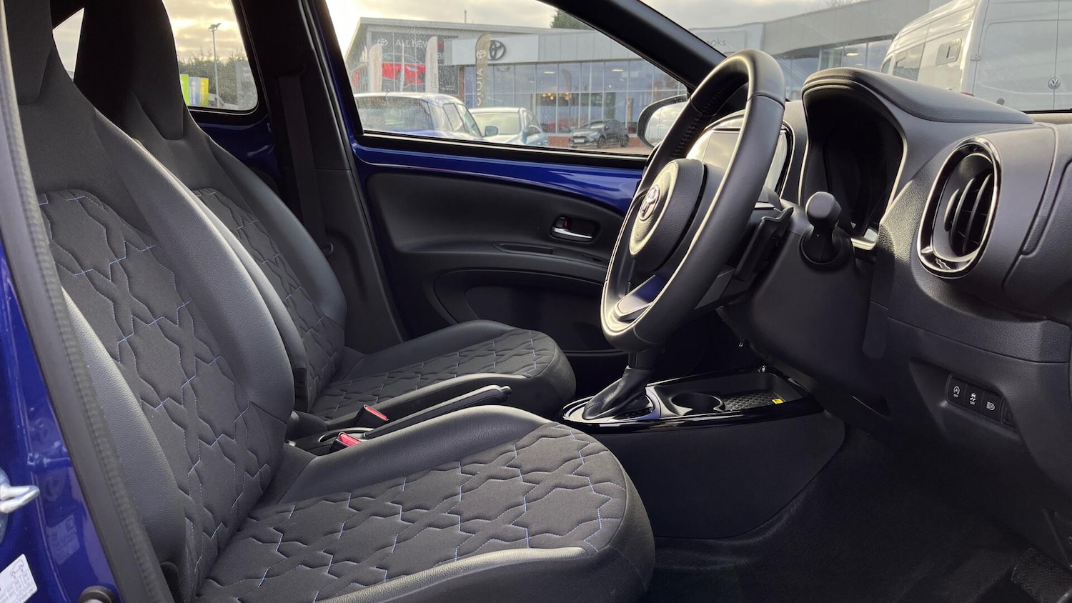 Used Toyota Aygo X 2024 for sale - 77040133: Photo 11