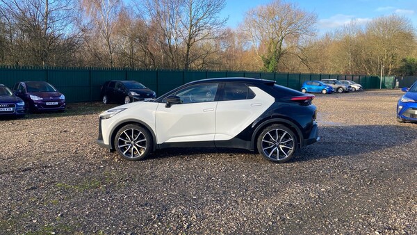 Used Toyota C-HR 2023 for sale - 74978295: Photo 17