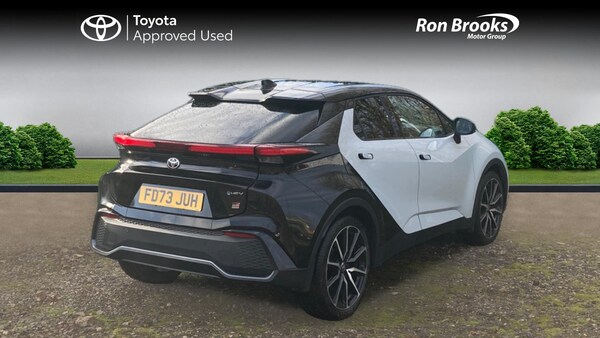 Used Toyota C-HR 2023 for sale - 74978295: Photo 2