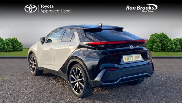 Used Toyota C-HR 2023 for sale - 74978295: Photo 4