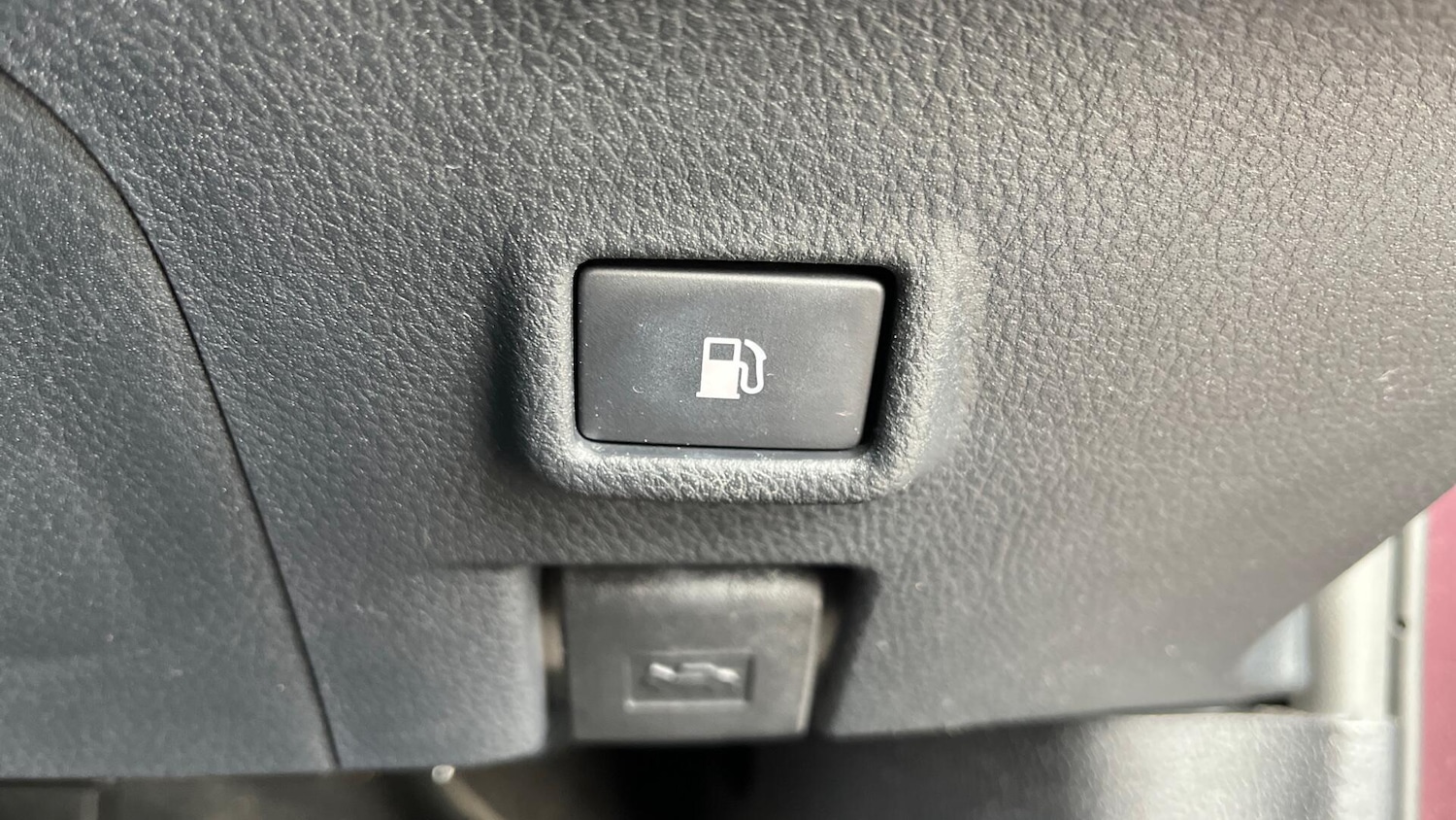 Used Toyota C-HR 2022 for sale - 76511806: Photo 22