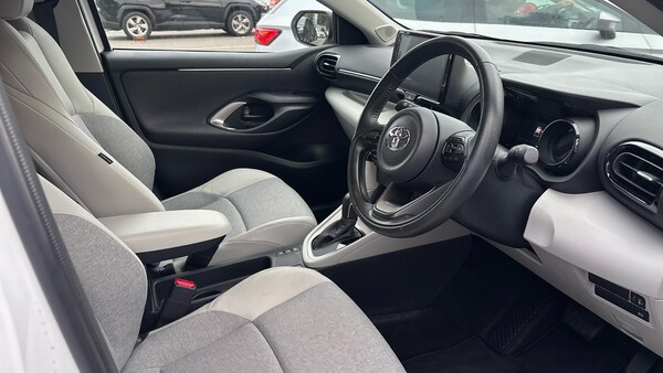 Used Toyota Yaris 2023 for sale - 76283678: Photo 11
