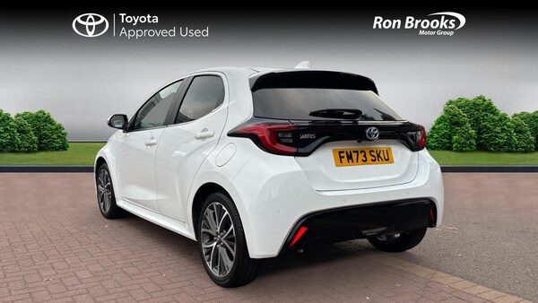 Used Toyota Yaris 2023 for sale - 76283678: Photo 4