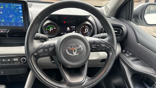 Used Toyota Yaris 2023 for sale - 76283678: Photo 8
