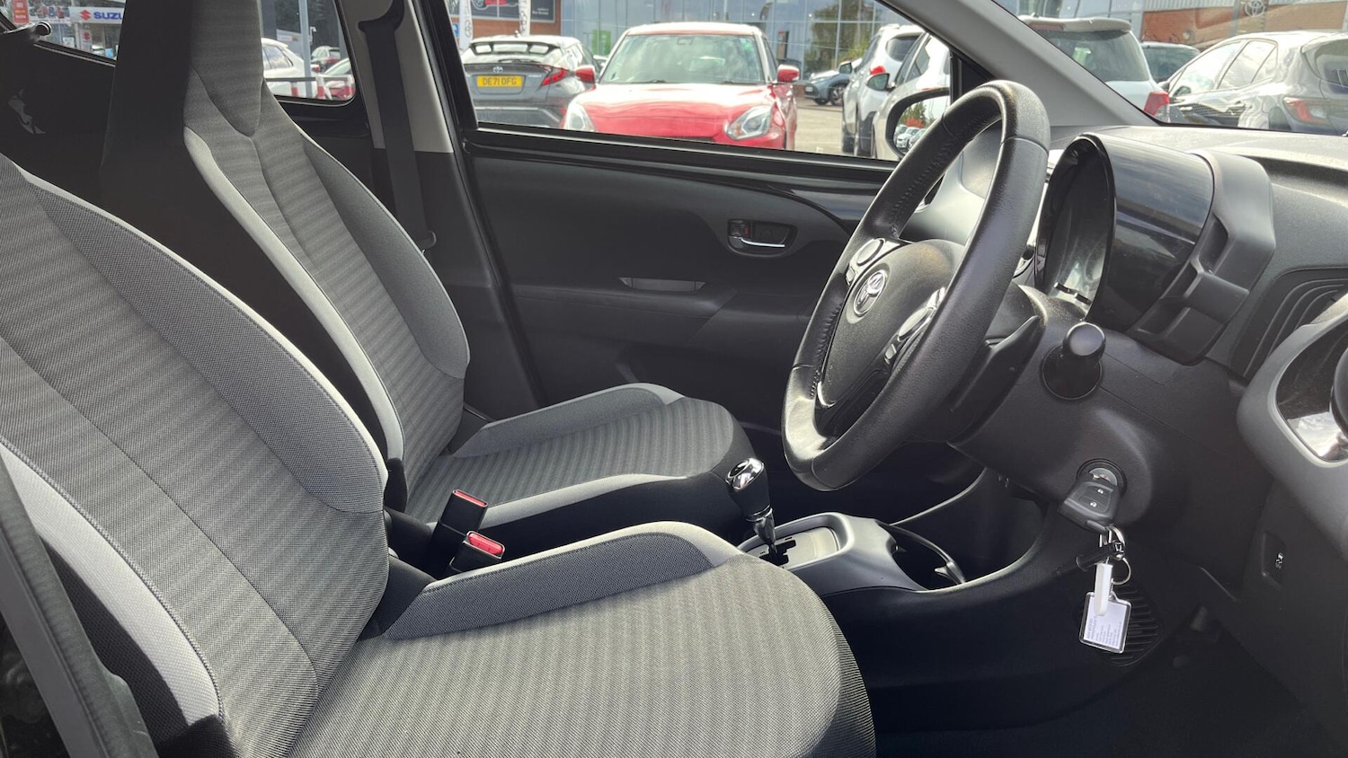 Used Toyota AYGO 2018 for sale - 76175517: Photo 11