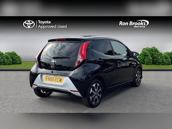 Used Toyota AYGO 2018 for sale - 76175517: Photo 2