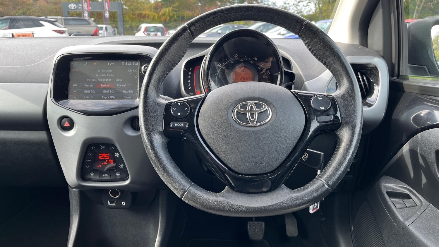 Used Toyota AYGO 2018 for sale - 76175517: Photo 6