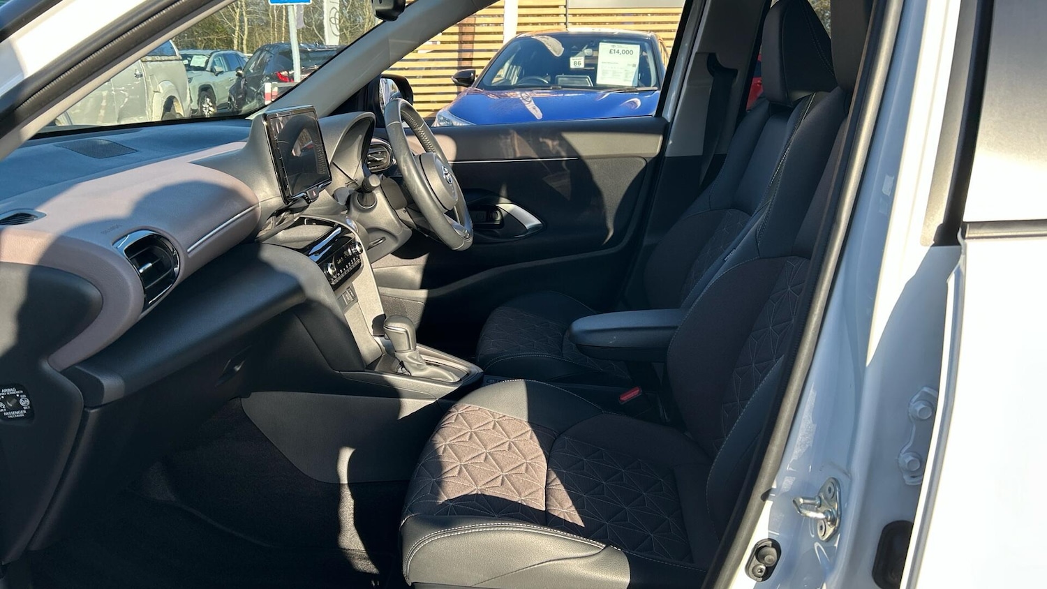 Used Toyota Yaris Cross 2023 for sale - 76765785: Photo 10