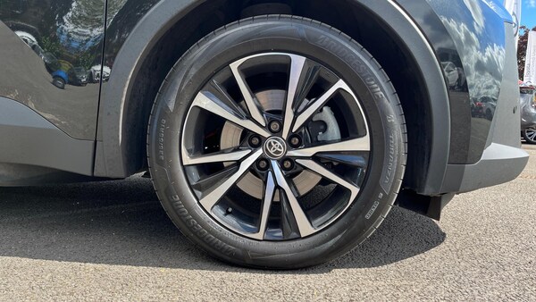Used Toyota C-HR 2024 for sale - 76284119: Photo 18