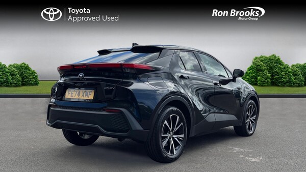 Used Toyota C-HR 2024 for sale - 76284119: Photo 2