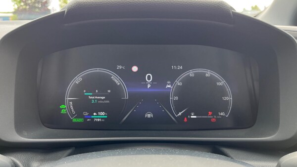 Used Toyota C-HR 2024 for sale - 76284119: Photo 9