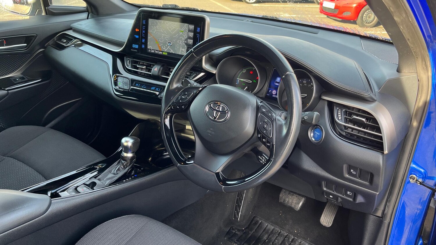 Used Toyota C-HR 2018 for sale - 76388051: Photo 24