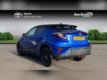 Used Toyota C-HR 2018 for sale - 76388051: Photo