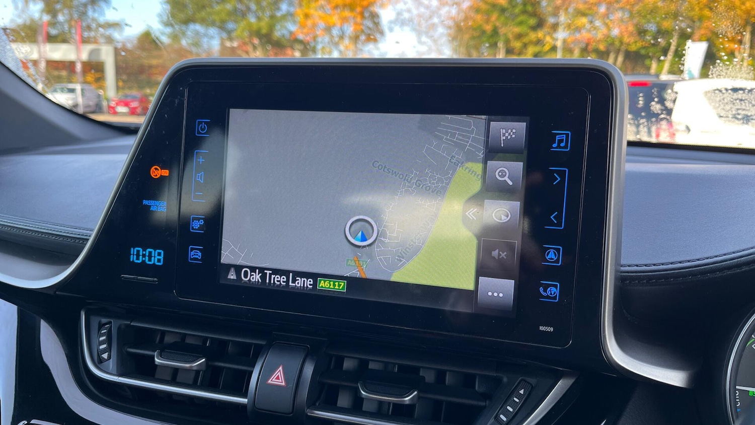 Used Toyota C-HR 2018 for sale - 76388051: Photo 7