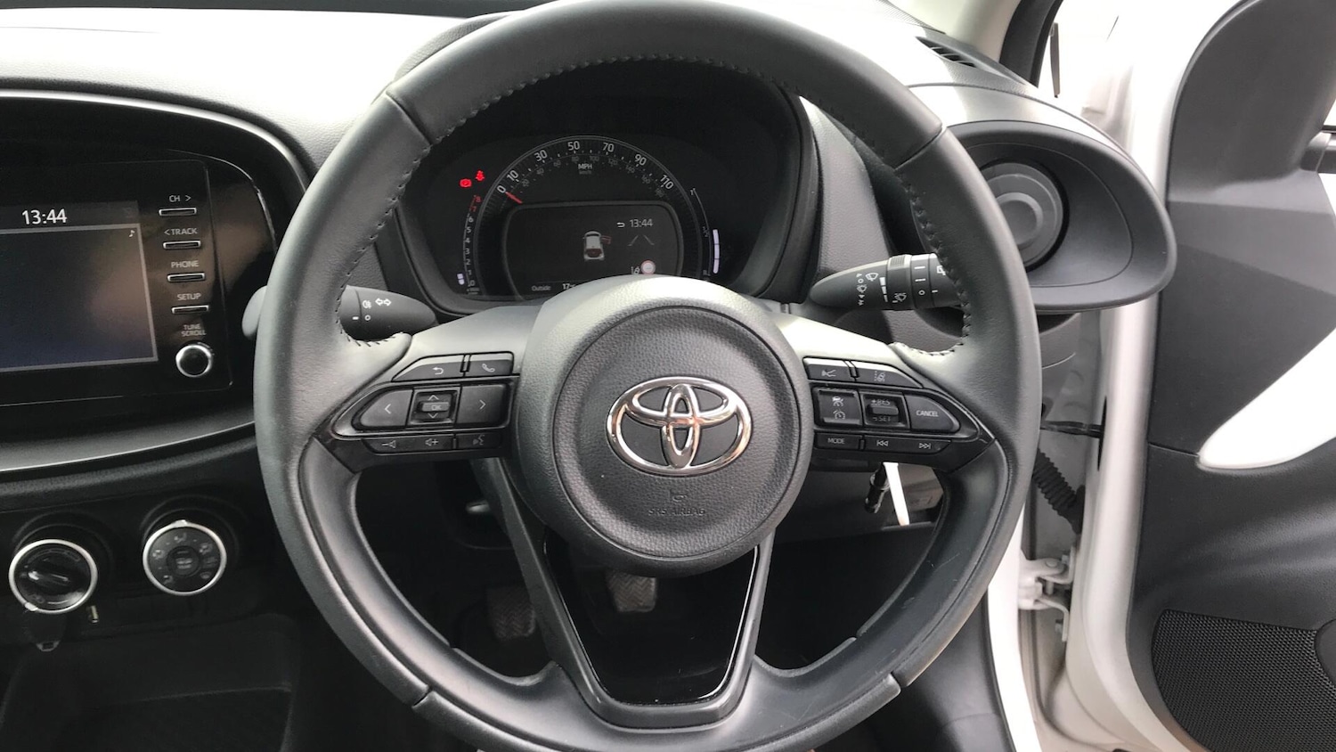 Used Toyota Aygo X 2023 for sale - 76174893: Photo 8