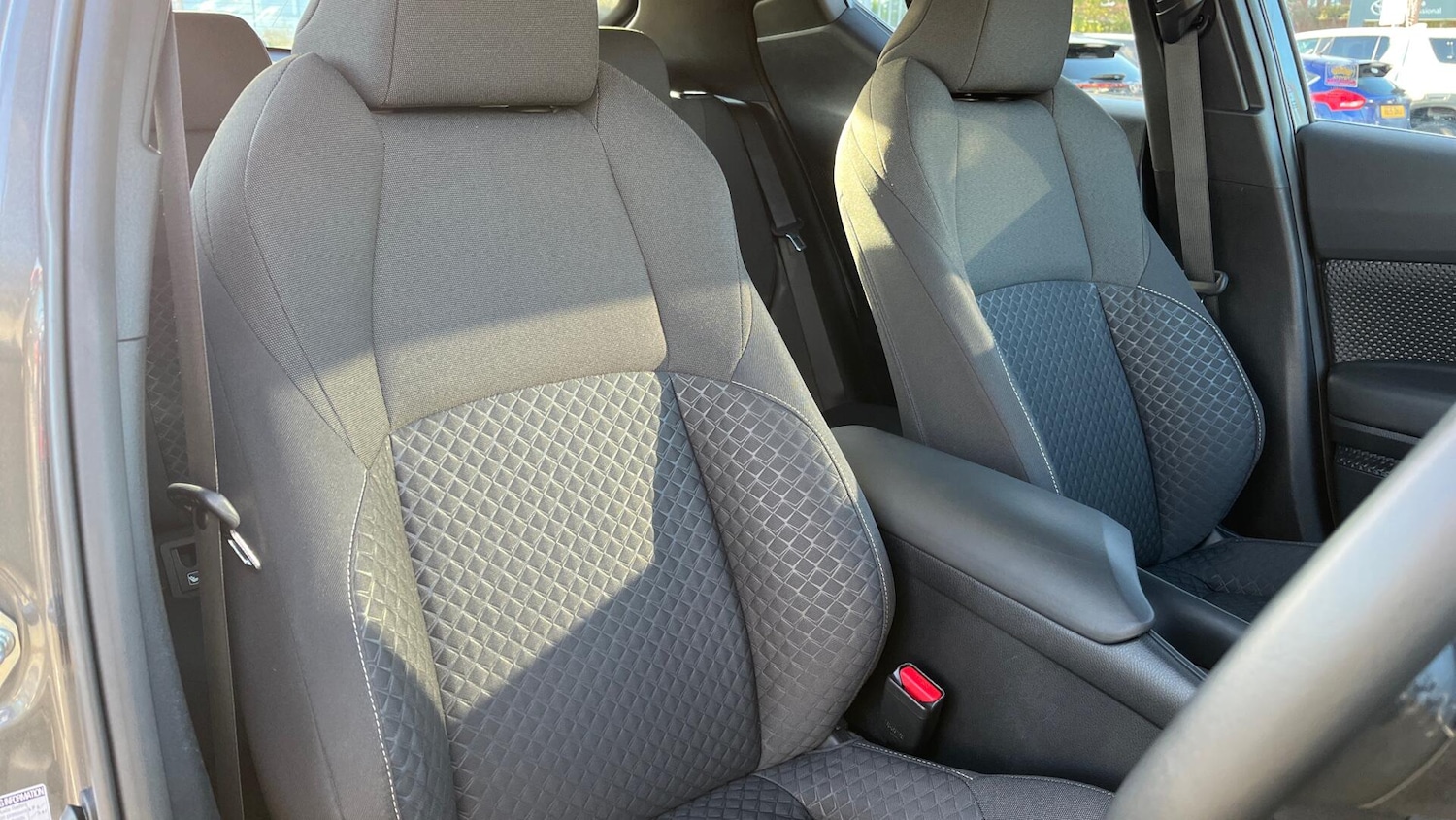 Used Toyota C-HR 2022 for sale - 76597249: Photo 25