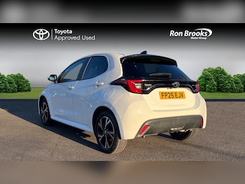 Used Toyota Yaris 2025 for sale - 77050128: Photo