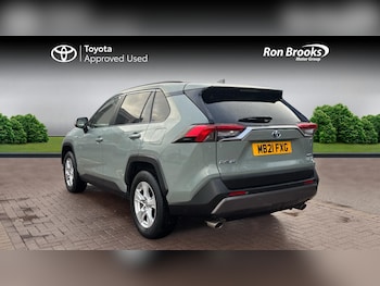 Used Toyota RAV4 2021 for sale - 76850147: Photo