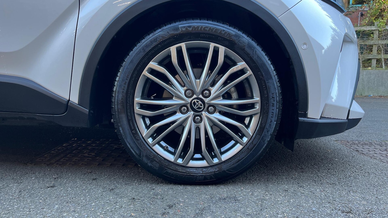 Used Toyota C-HR 2023 for sale - 76735259: Photo 18