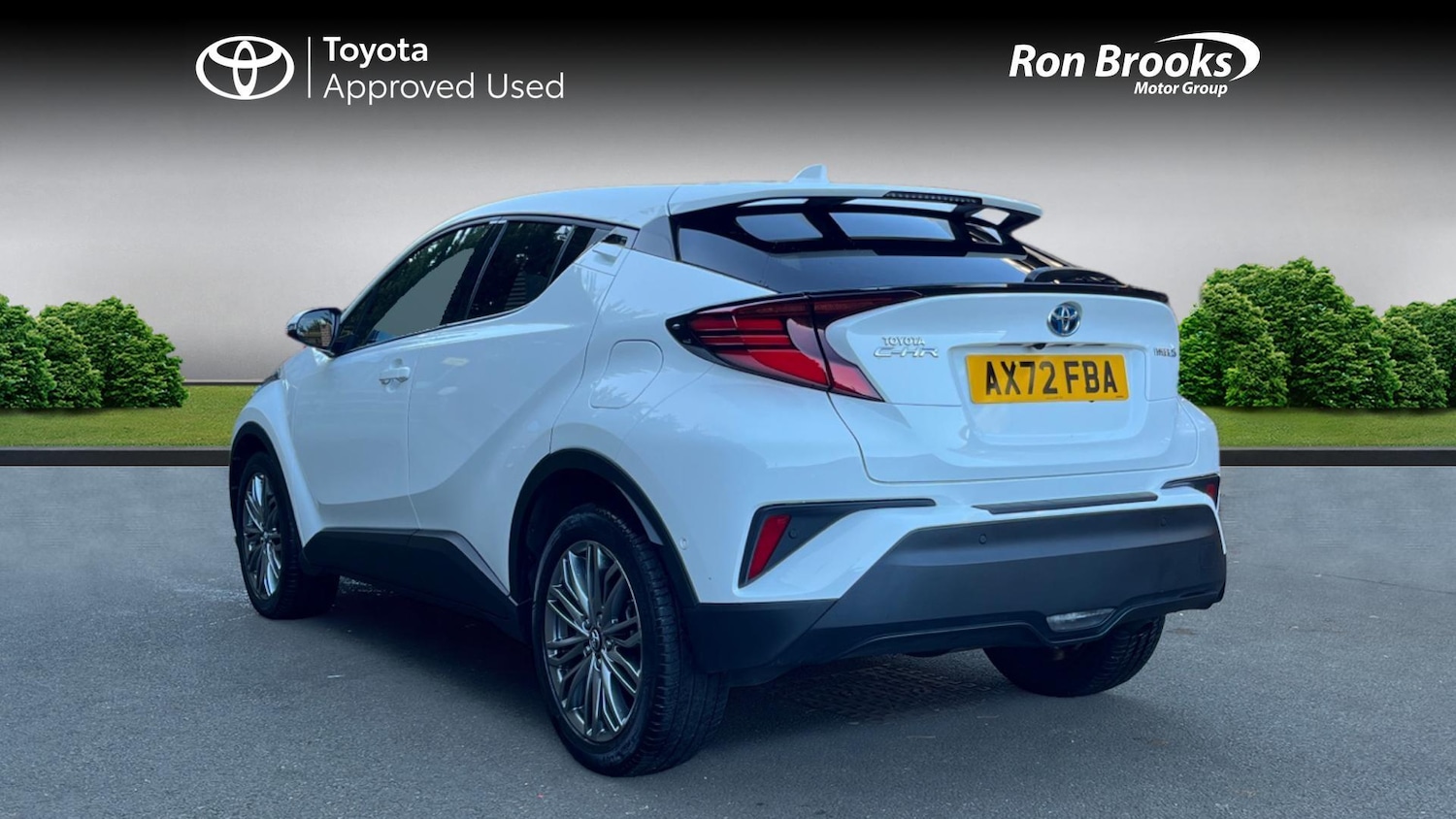 Used Toyota C-HR 2023 for sale - 76735259: Photo 4
