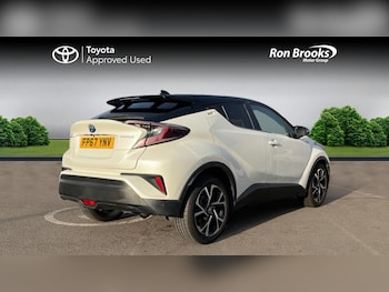 Used Toyota C-HR 2017 for sale - 76381197: Photo