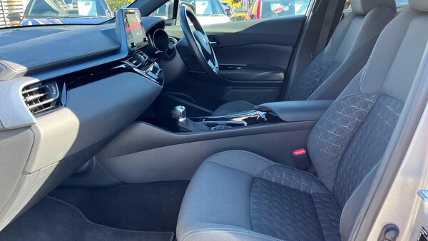 Used Toyota C-HR 2020 for sale - 76318156: Photo 10