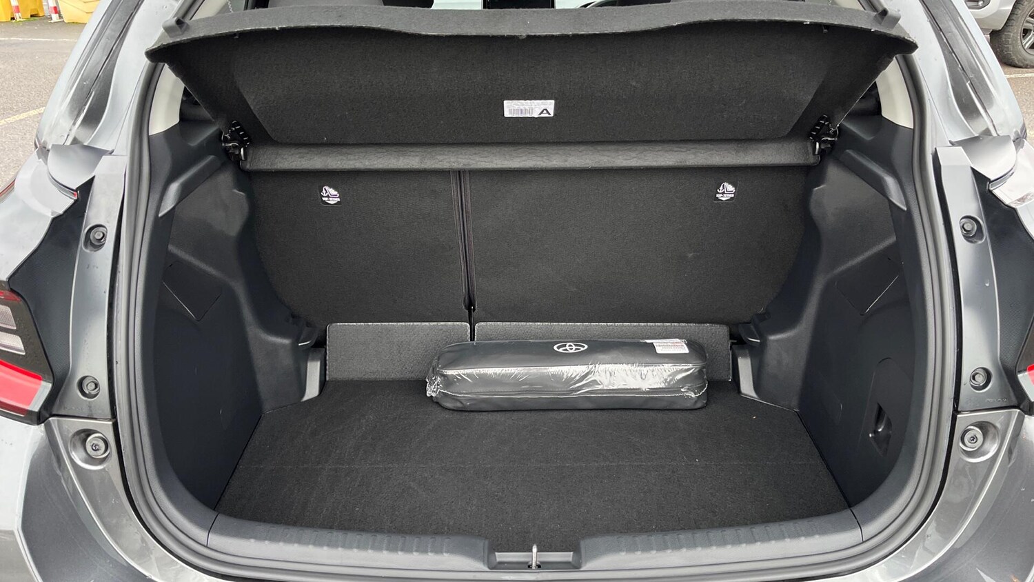 Used Toyota Yaris 2024 for sale - 76735399: Photo 14