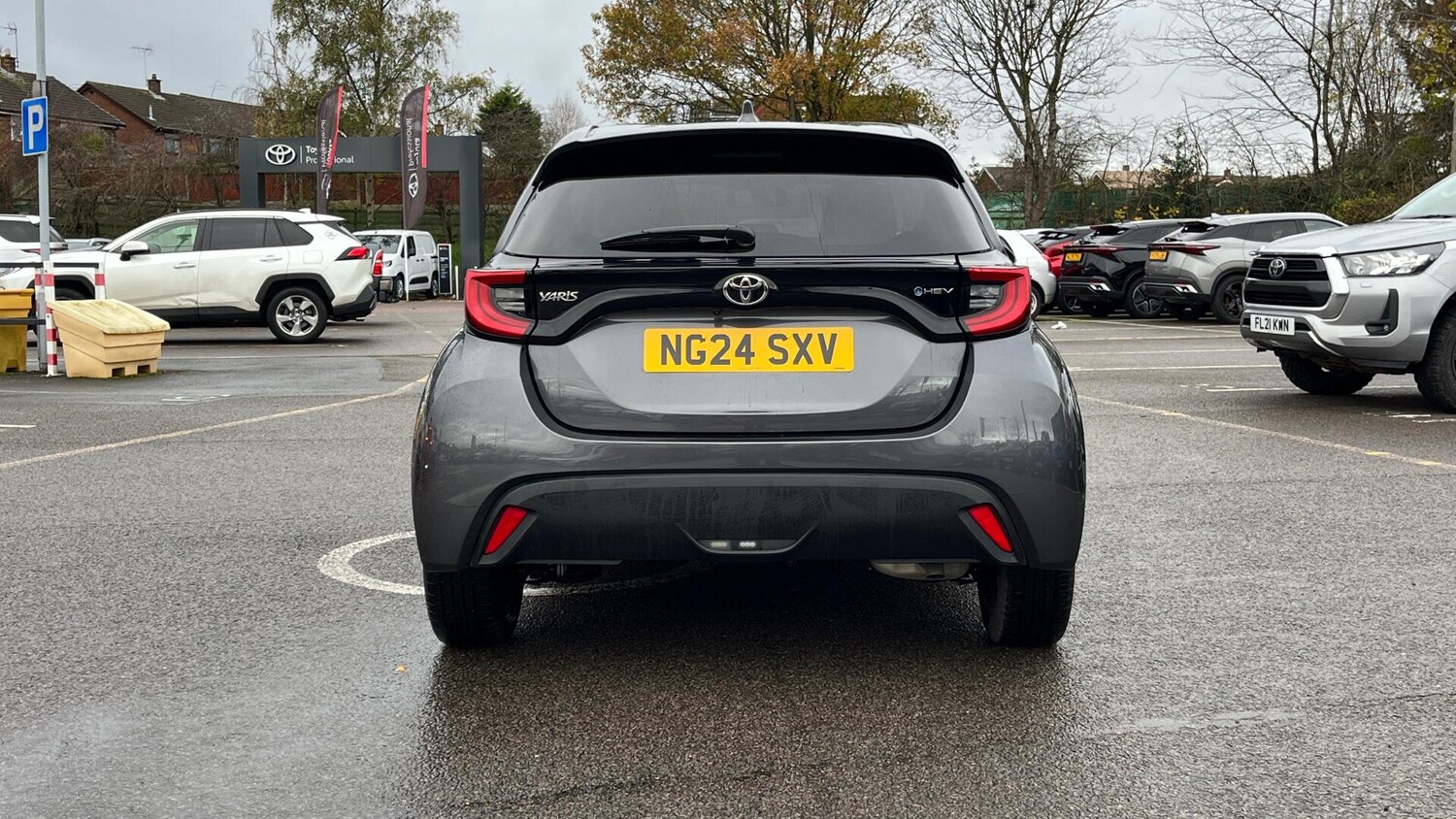 Used Toyota Yaris 2024 for sale - 76735399: Photo 19