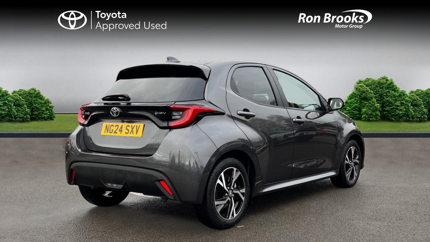 Used Toyota Yaris 2024 for sale - 76735399: Photo 2