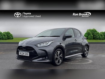 Used Toyota Yaris 2024 for sale - 76735399: Photo