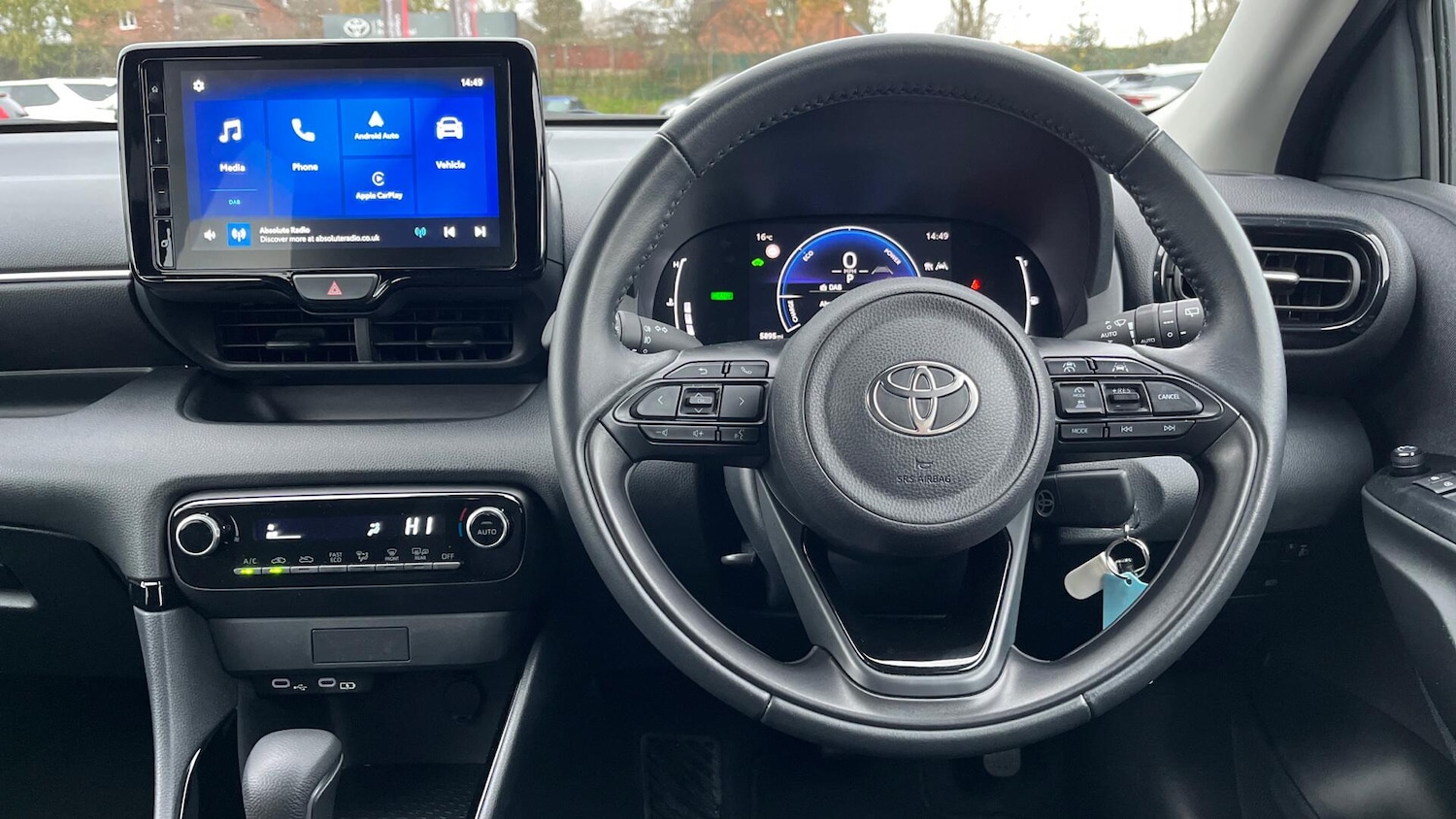 Used Toyota Yaris 2024 for sale - 76735399: Photo 6