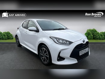 Used Toyota Yaris 2023 for sale - 76964412: Photo