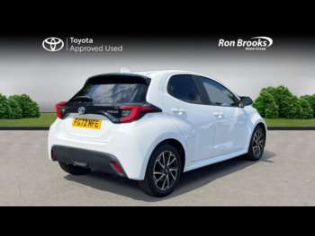 Used Toyota Yaris 2023 for sale - 74898982: Photo
