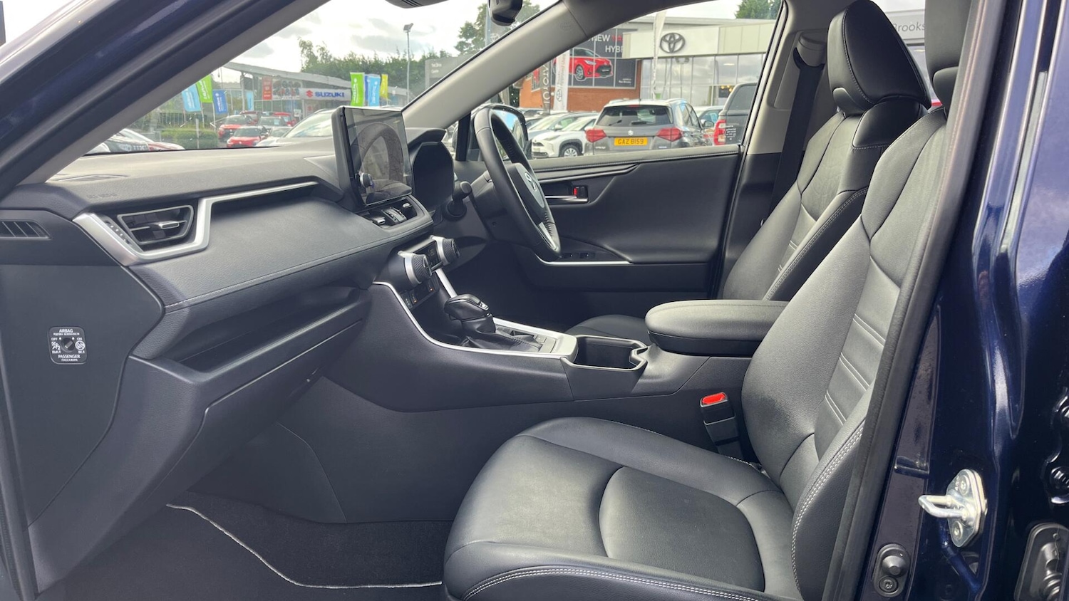 Used Toyota RAV4 2023 for sale - 75941312: Photo 10