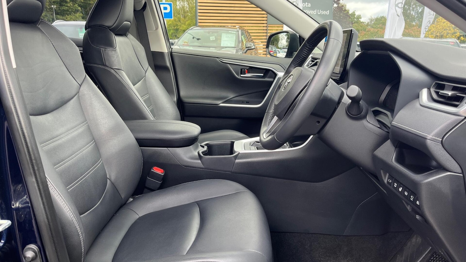 Used Toyota RAV4 2023 for sale - 75941312: Photo 11