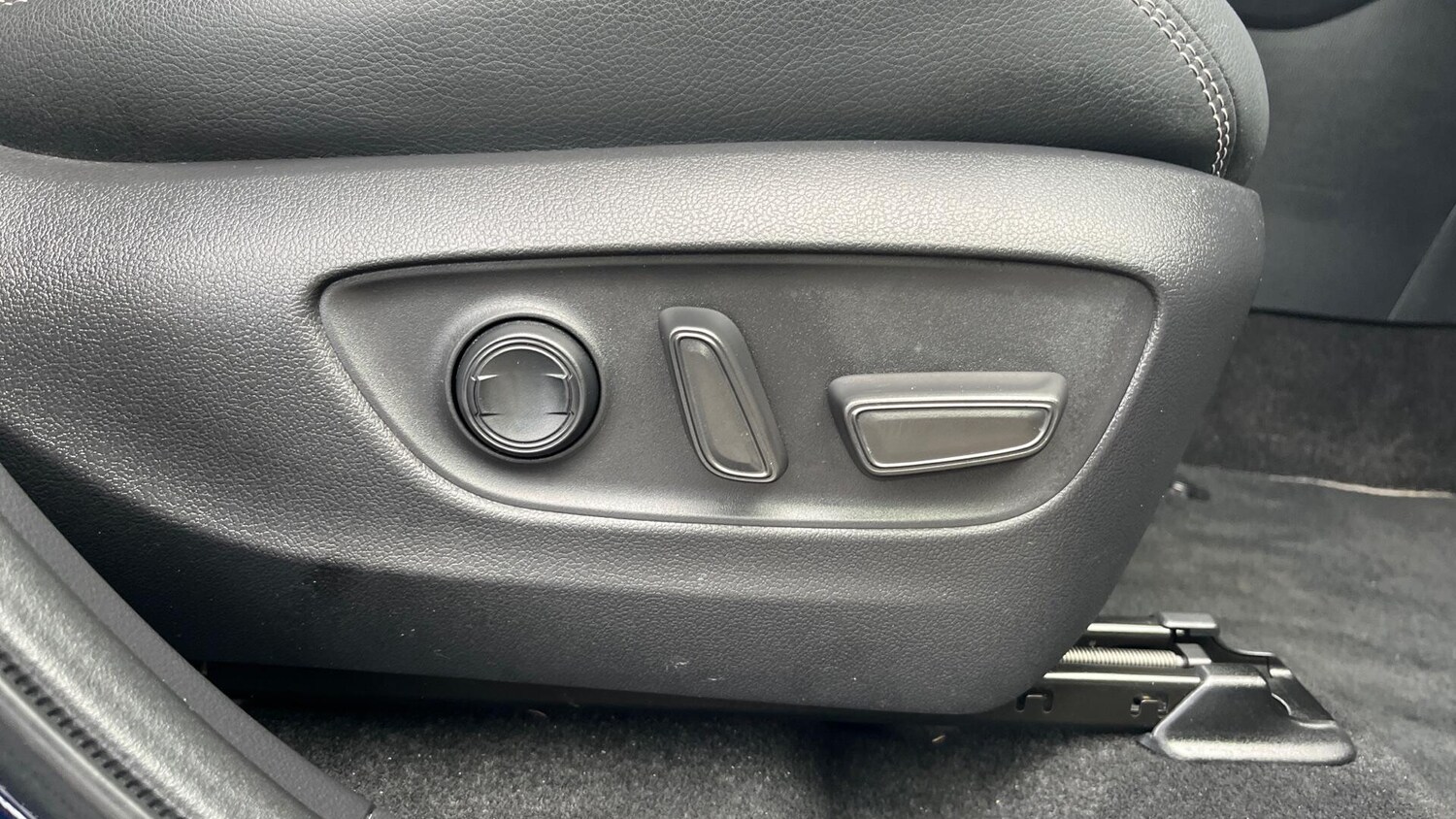 Used Toyota RAV4 2023 for sale - 75941312: Photo 21