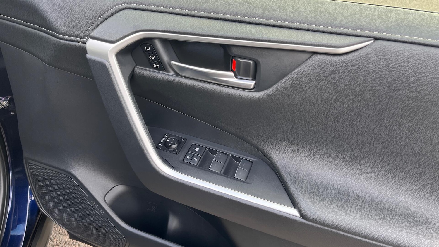 Used Toyota RAV4 2023 for sale - 75941312: Photo 25