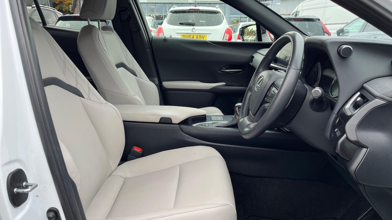 Used Lexus UX 2023 for sale - 76083763: Photo 11