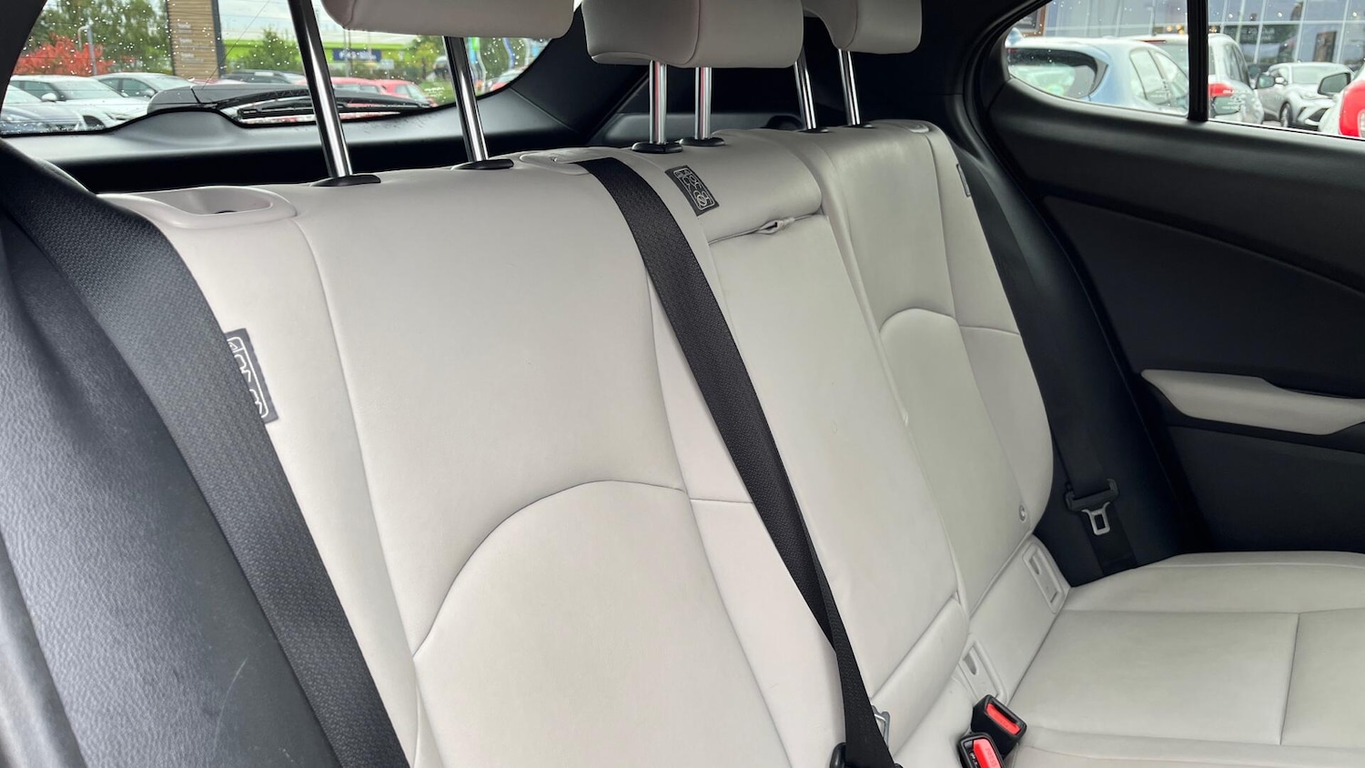 Used Lexus UX 2023 for sale - 76083763: Photo 12