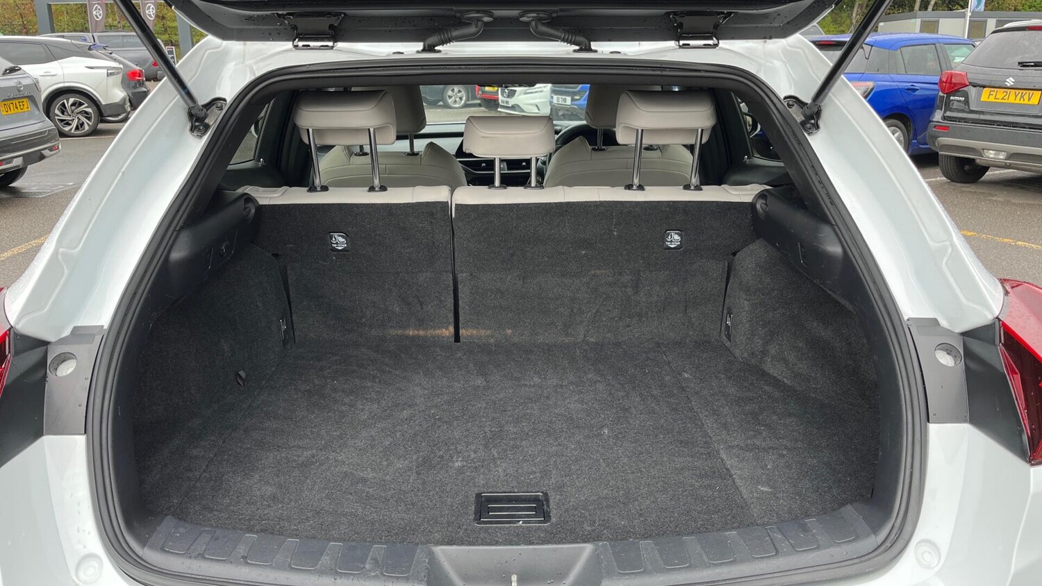 Used Lexus UX 2023 for sale - 76083763: Photo 14