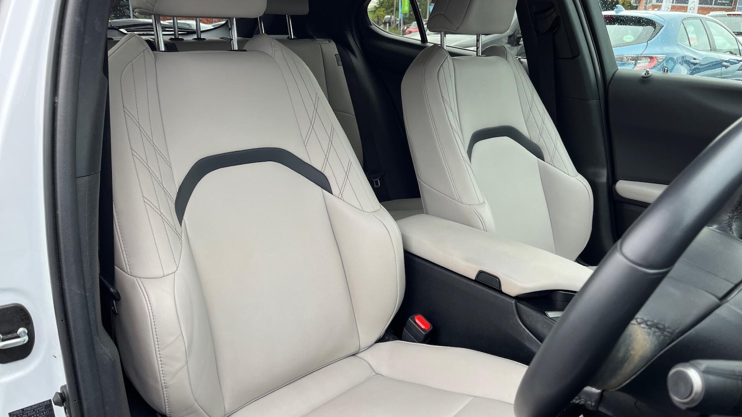 Used Lexus UX 2023 for sale - 76083763: Photo 25