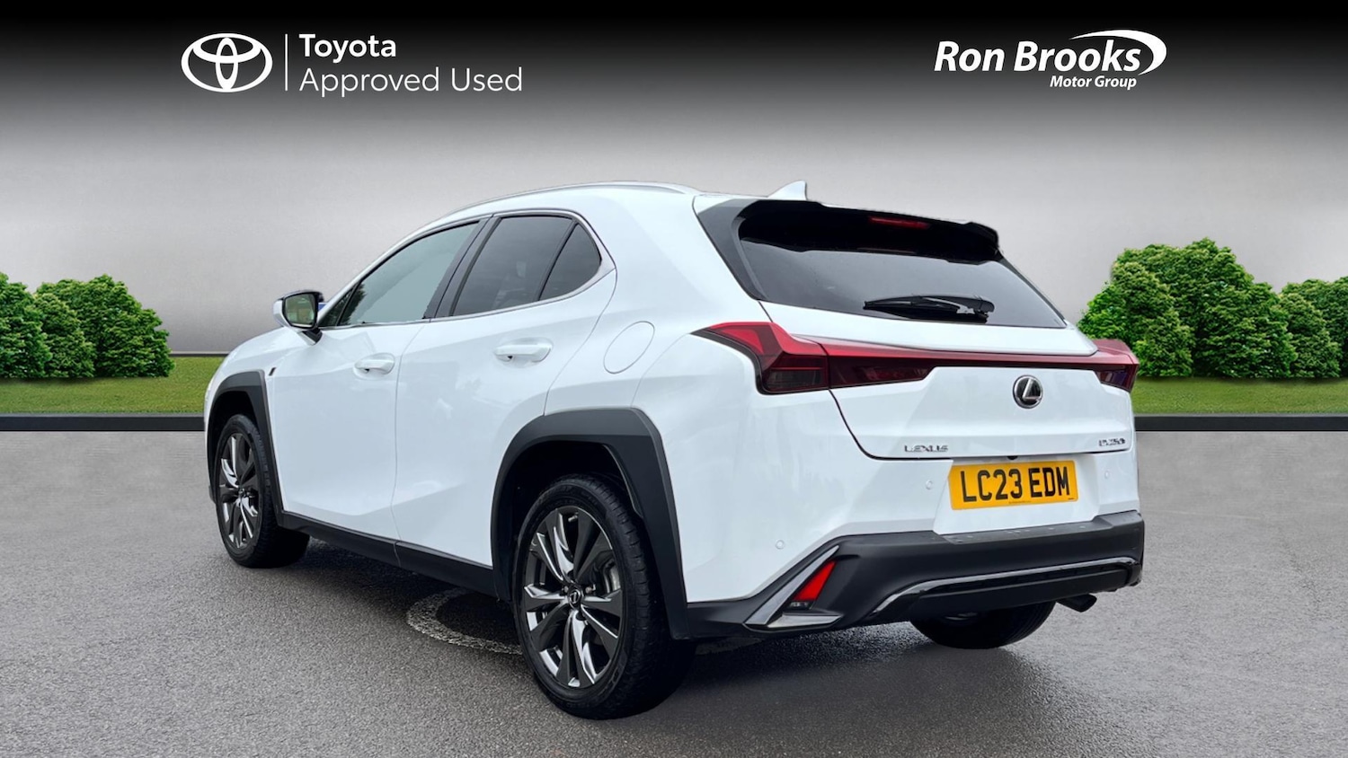 Used Lexus UX 2023 for sale - 76083763: Photo 4