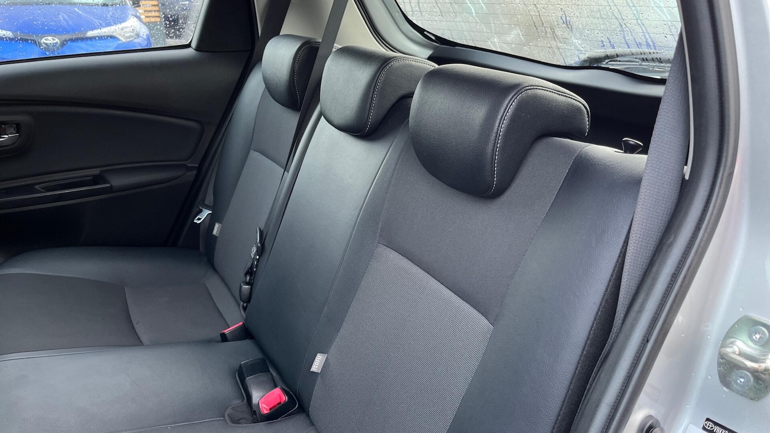 Used Toyota Yaris for sale - 76528115: Photo 13